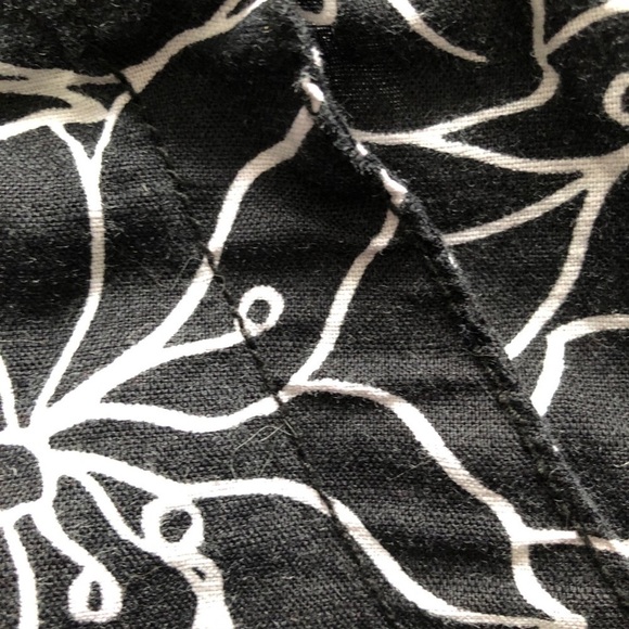 🎄 Gap Black  and white floral shorts size 12 - Picture 2 of 7